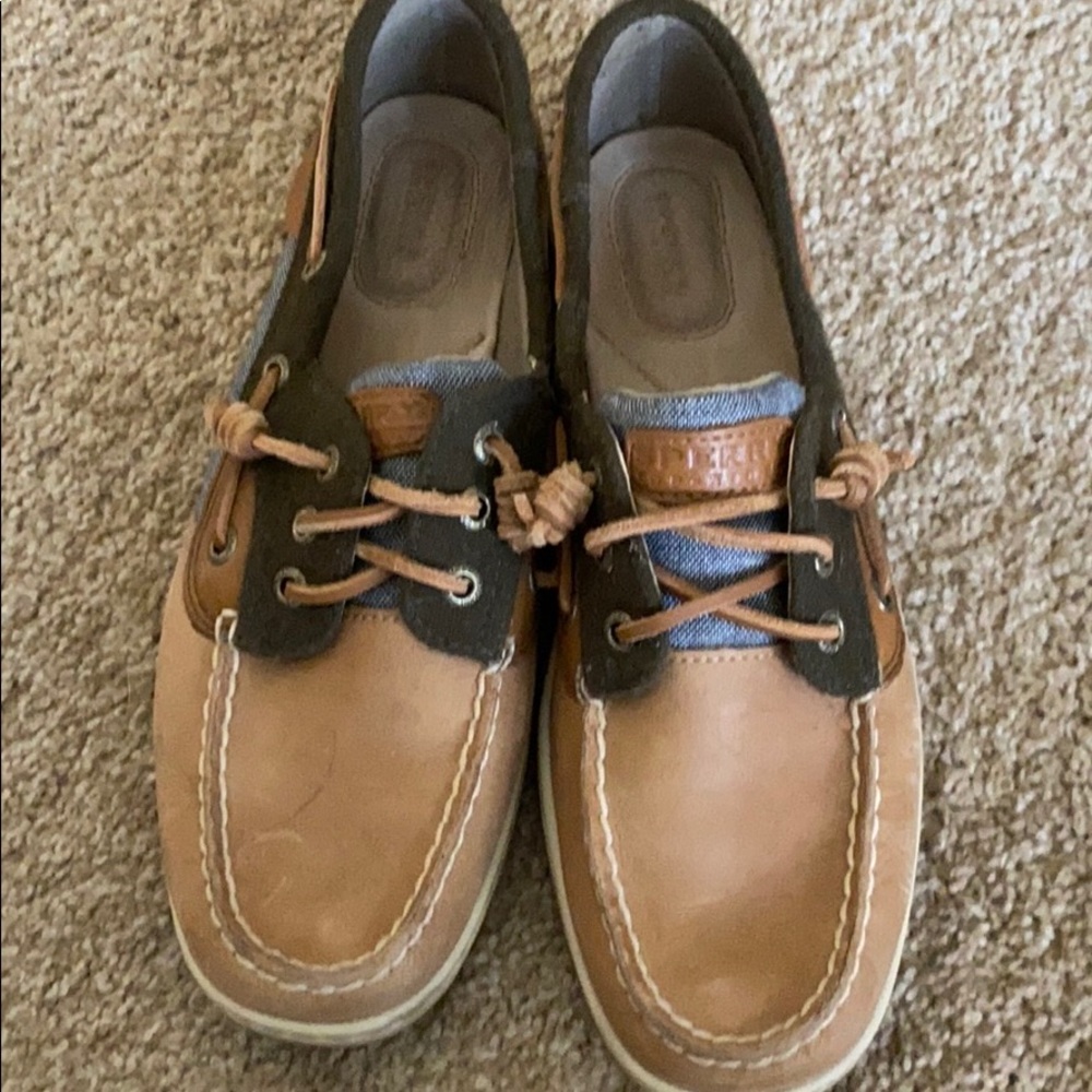 Sperry boat shoes